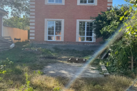 Дом 130 м² на участке 5 сот.
